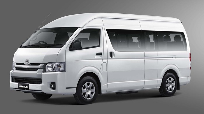 Hiace Commuter – Kapasitas 15 Seats